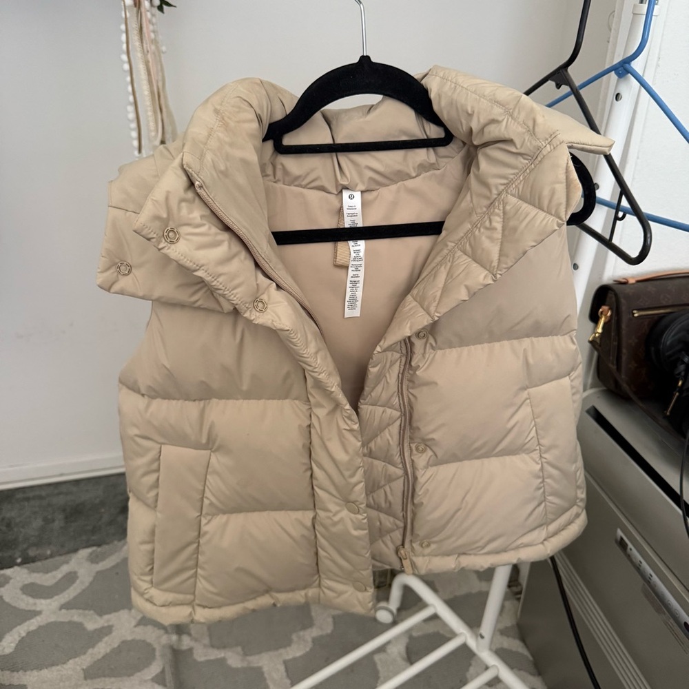 Lululemon Puffer Vest - Size 2
